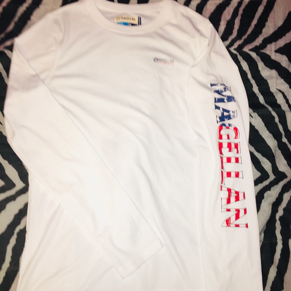 Women’s long sleeve shirt
